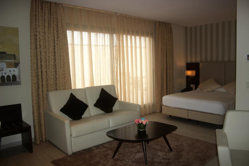 Az Hotels ゼラルダ エクステリア 写真