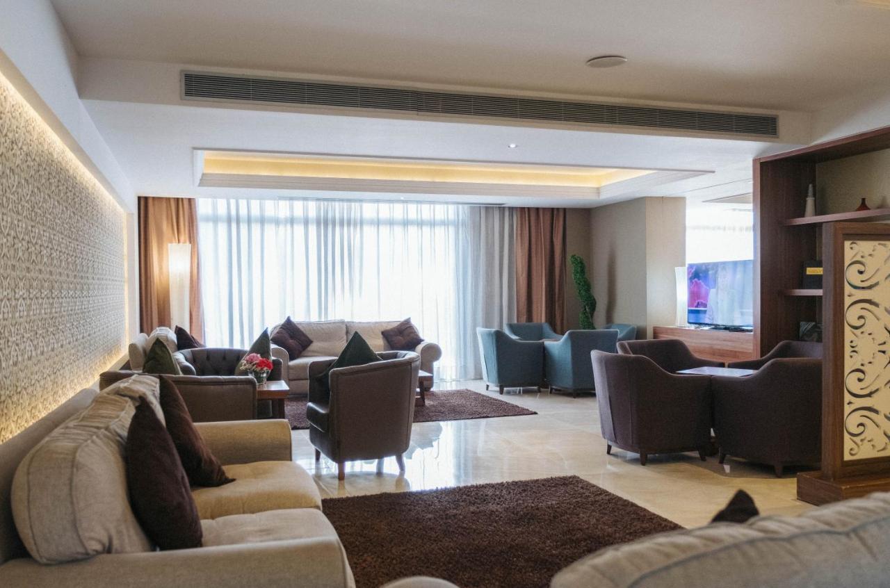 Az Hotels ゼラルダ エクステリア 写真